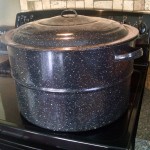 shrimp boil in the pot