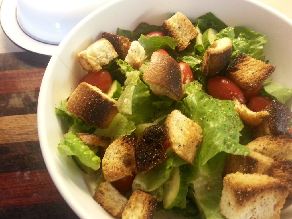 Salad with croutons